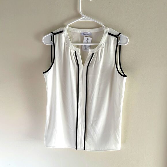 NWT Calvin Klein sleeveless splitneck top - Picture 4 of 6